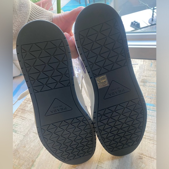 💜 Prada Downtown leather sneakers Size 12 Men’s WHITE/CYCLAMEN PINK 💜 NEW 💜 - Picture 6 of 9